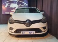 Renault Clio IV 900T Authentique 5-dr (66kW)