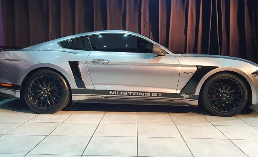 Ford Mustang 5.0 GT Auto