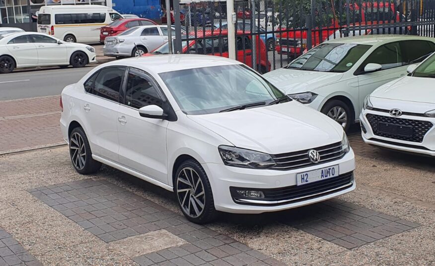 Volkswagen Polo GP 1.4 Comfortline Sedan