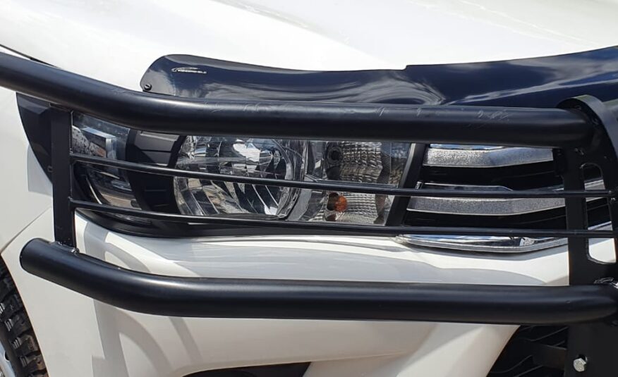 Toyota Hilux 2.4 GD-6 SR Single-Cab