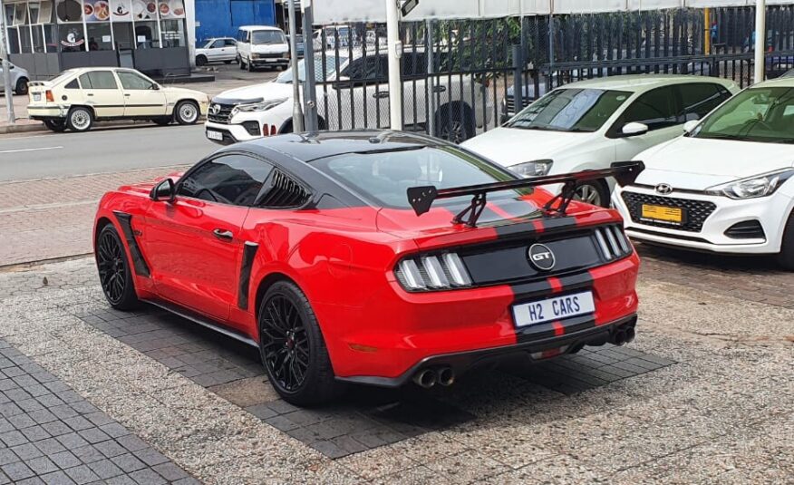 Ford Mustang 5.0 GT Auto