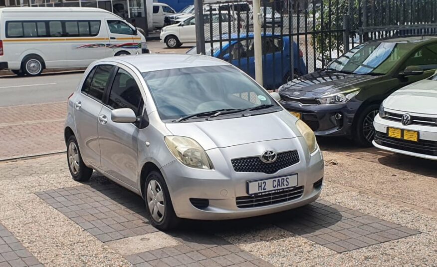 Toyota Yaris T3 5-dr