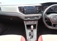 Volkswagen Polo 1.0 TSI Comfortline Auto