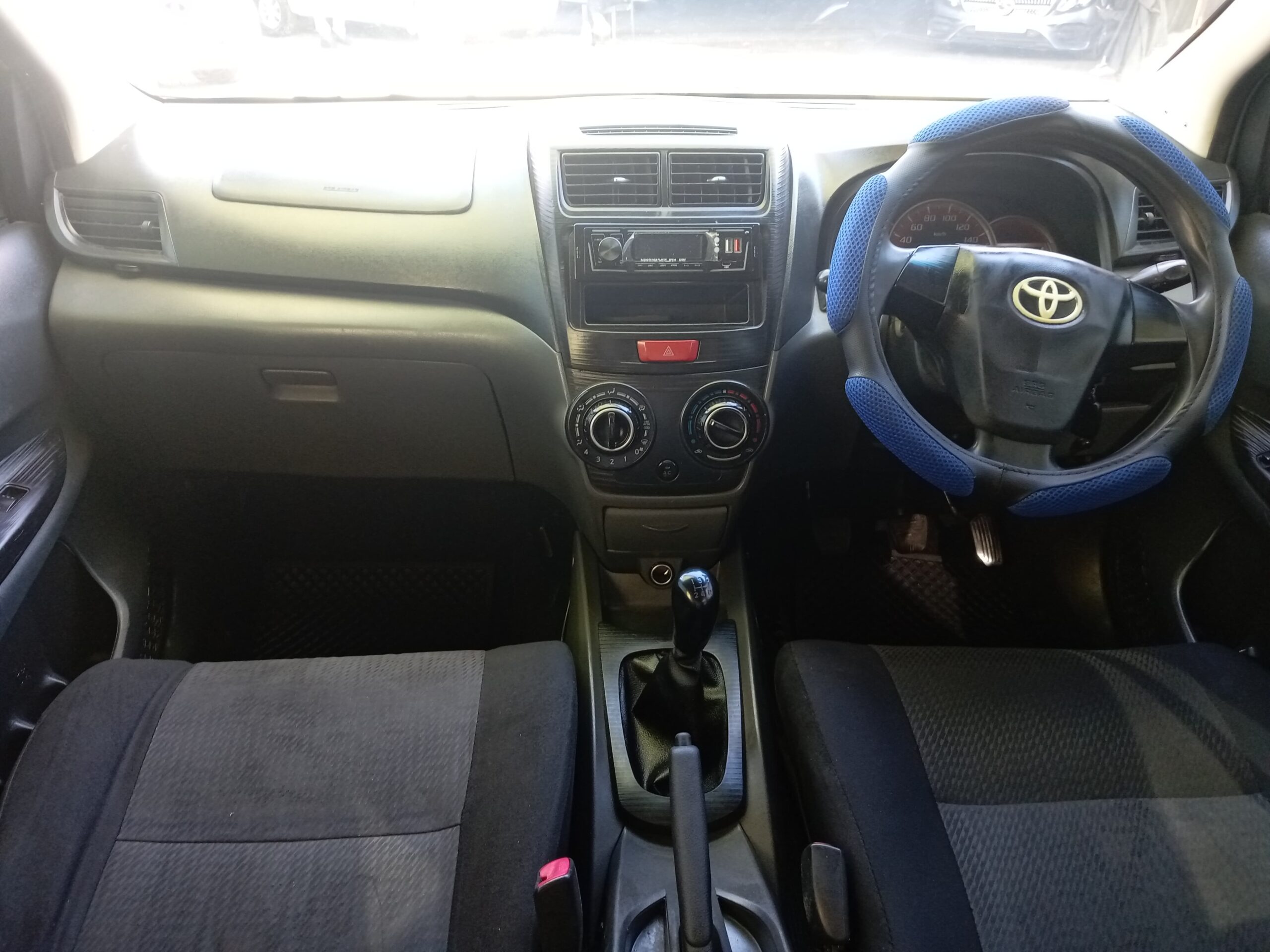 Toyota Avanza 1.5 SX