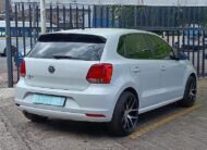 Volkswagen Polo Vivo 1.6 Comfortline Auto 5-dr