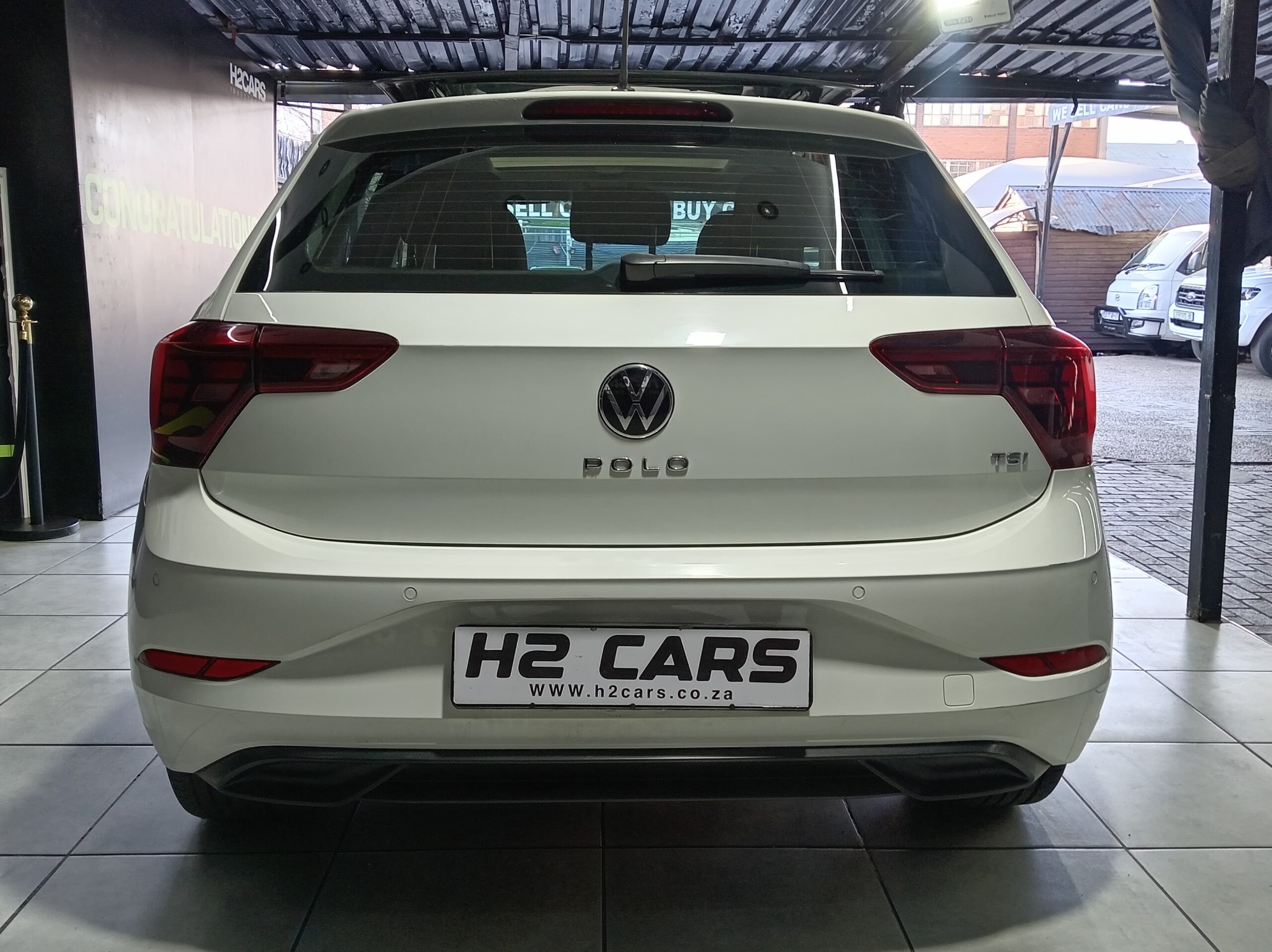 Volkswagen Polo 1.0 TSI Life Auto