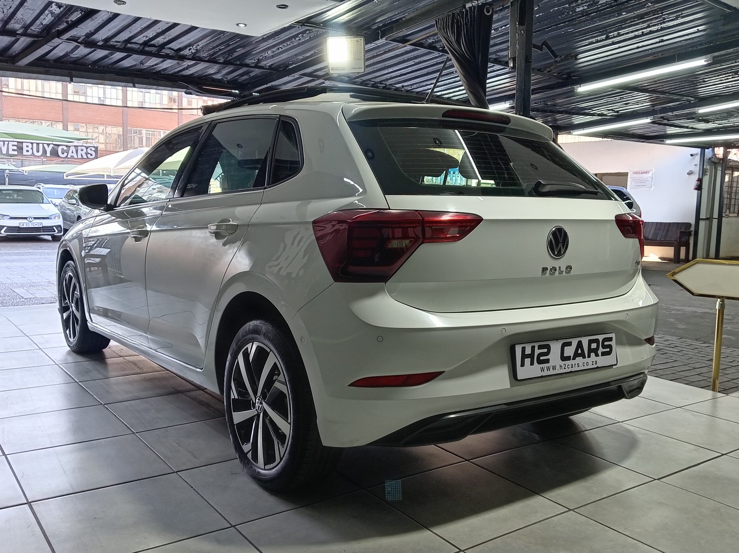 Volkswagen Polo 1.0 TSI Life Auto