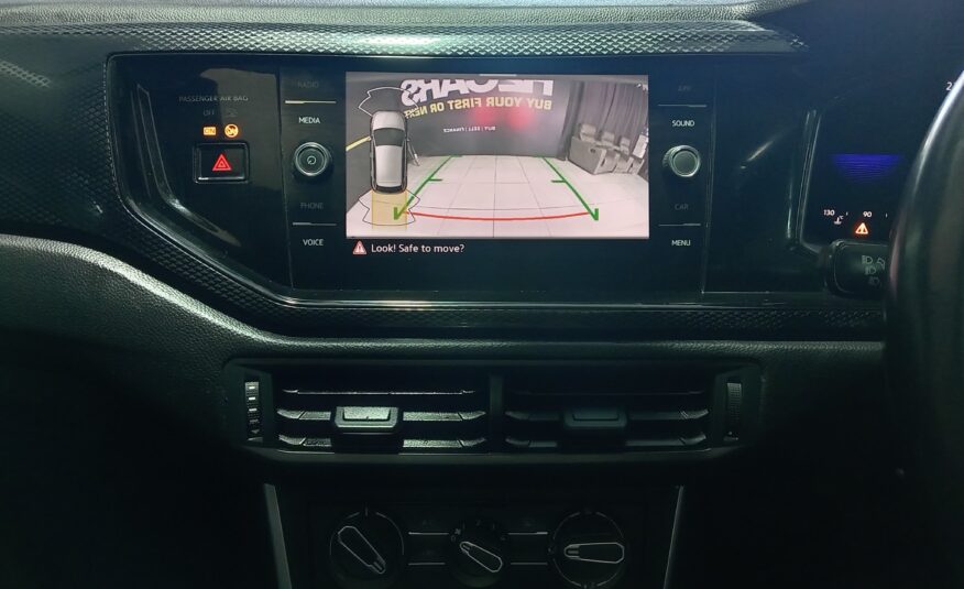 Volkswagen Polo 1.0 TSI Life Auto