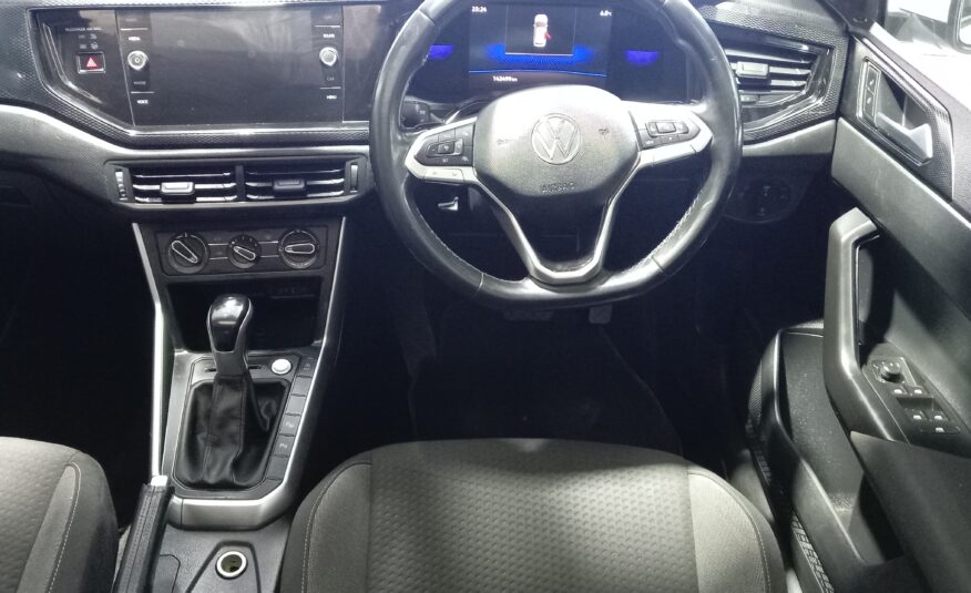 Volkswagen Polo 1.0 TSI Life Auto