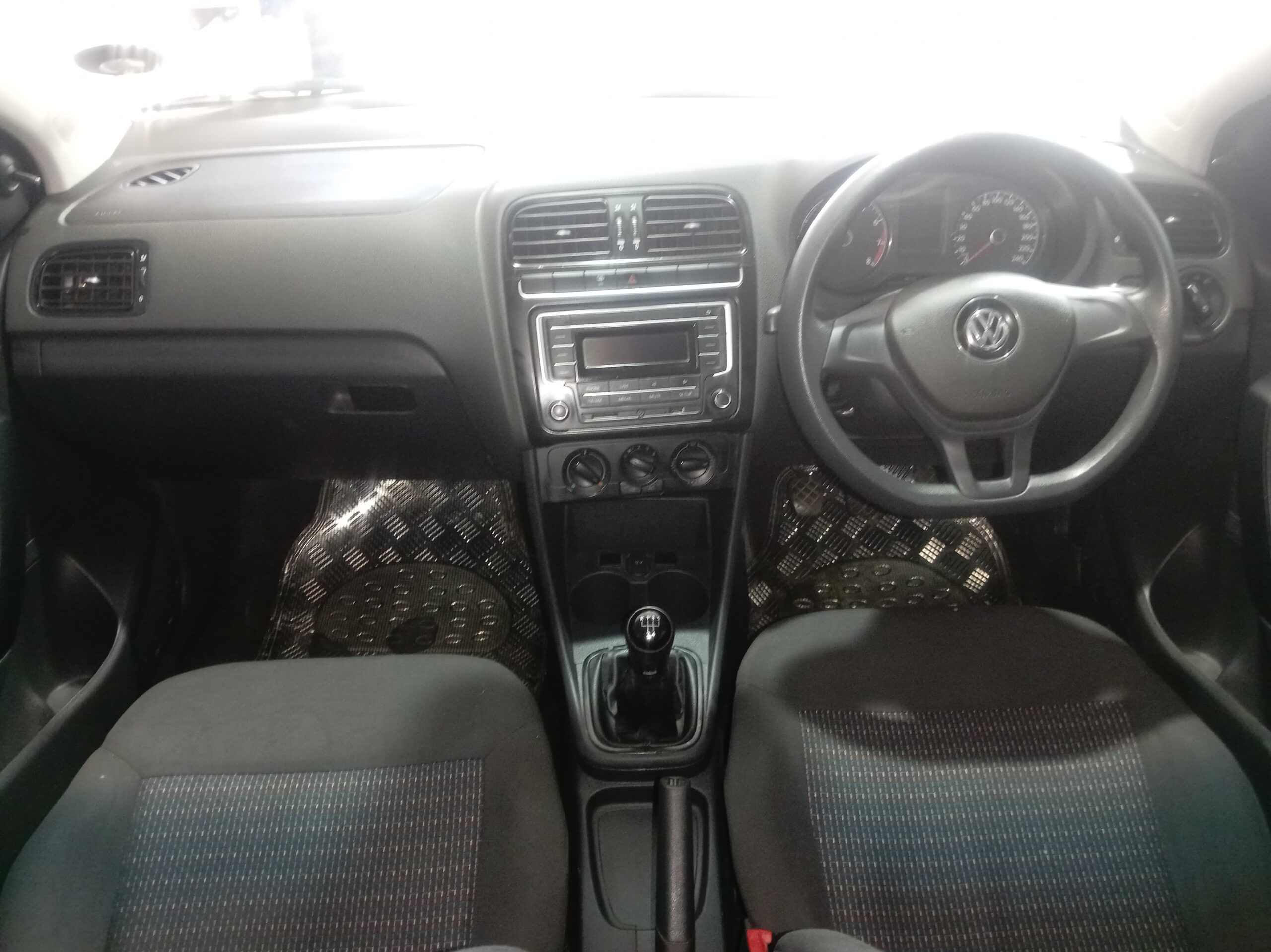Volkswagen Polo Vivo 1.4 Trendline 5-dr