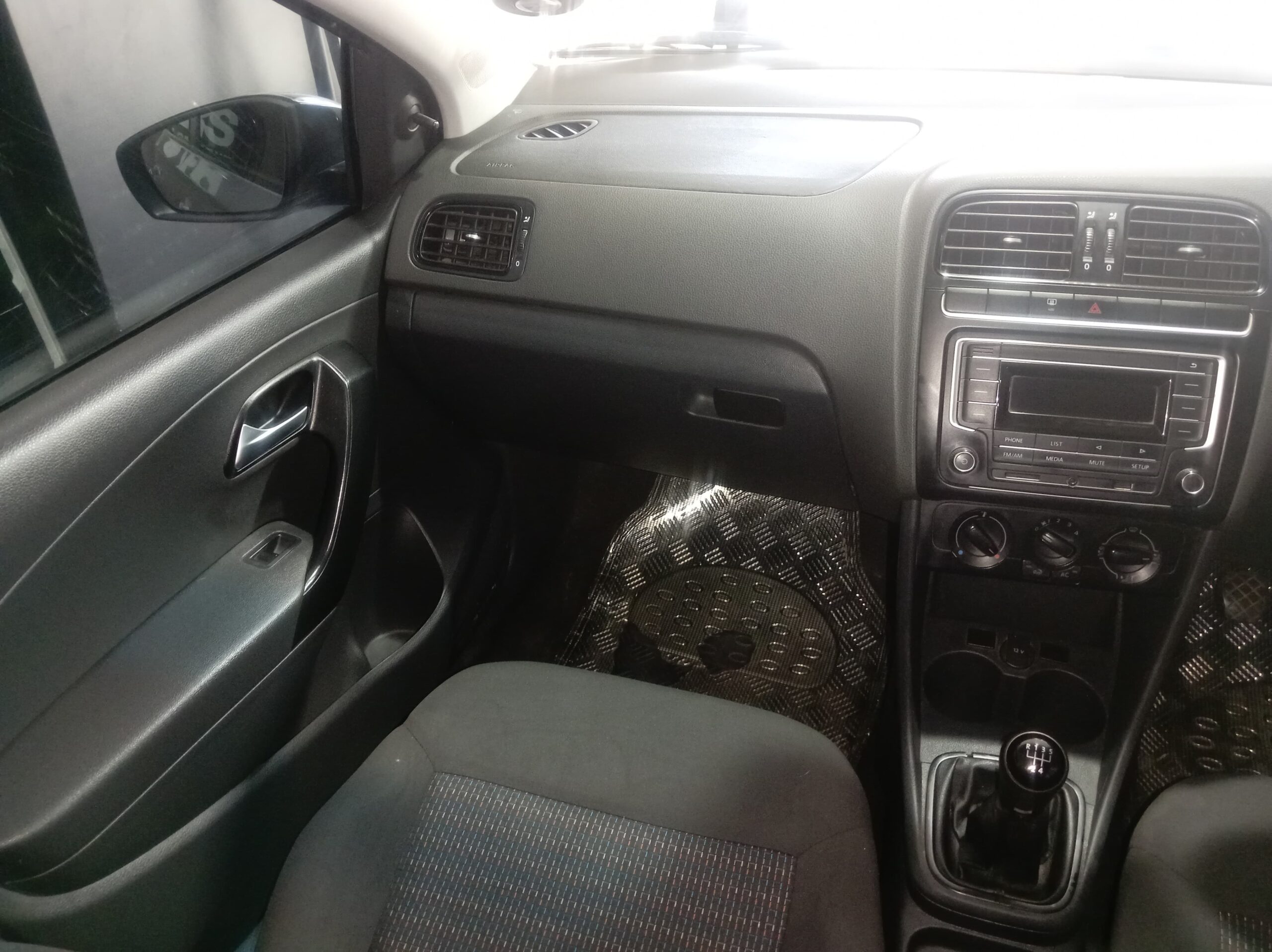 Volkswagen Polo Vivo 1.4 Trendline 5-dr