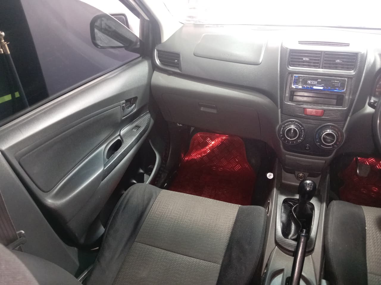 Toyota Avanza 1.5 TX