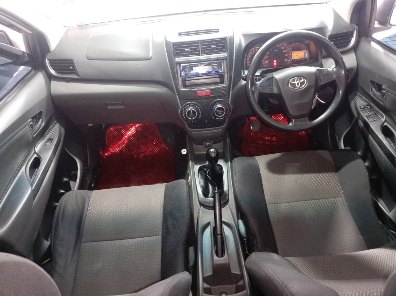 Toyota Avanza 1.5 TX