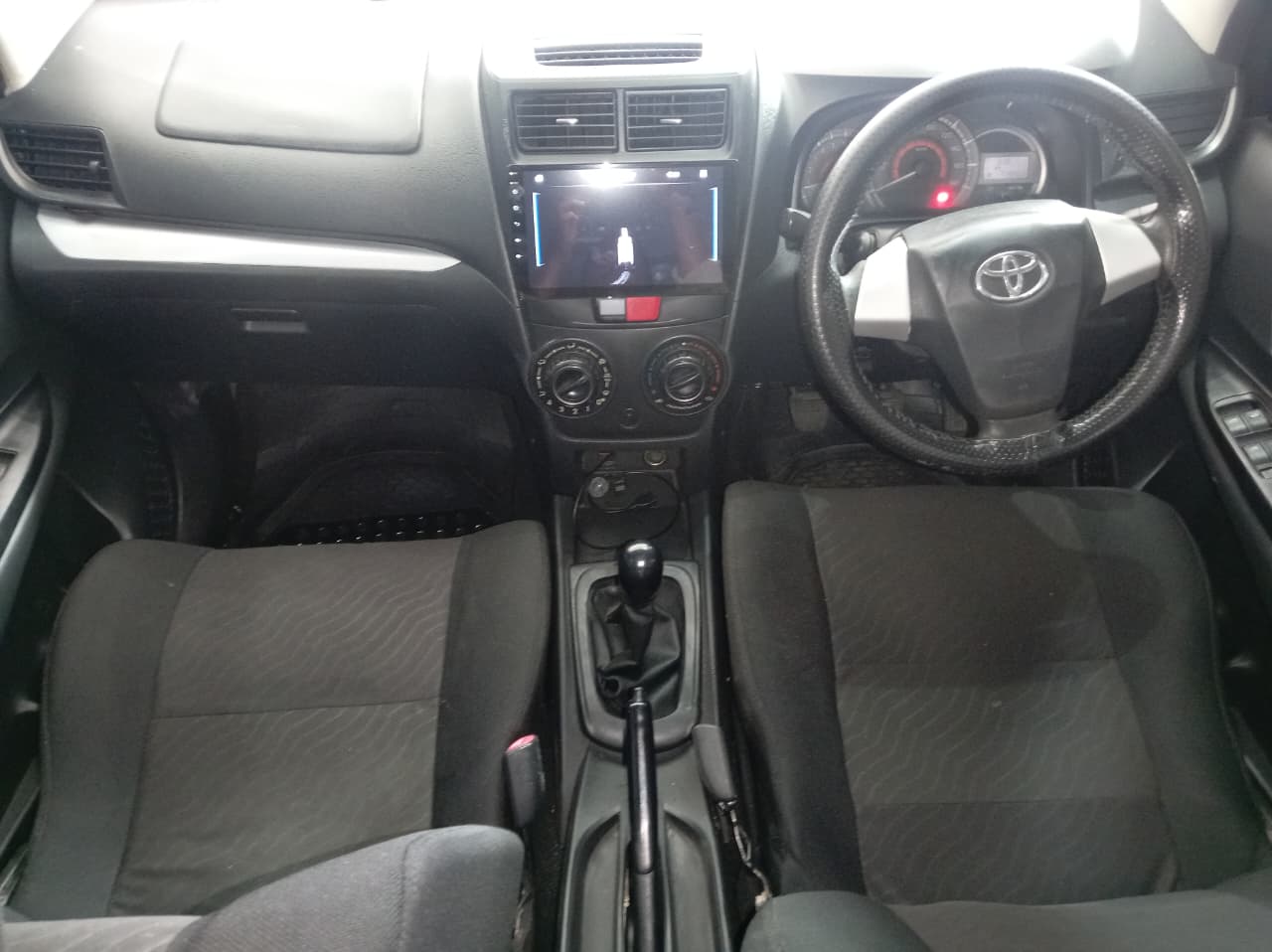 Toyota Avanza 1.5 SX