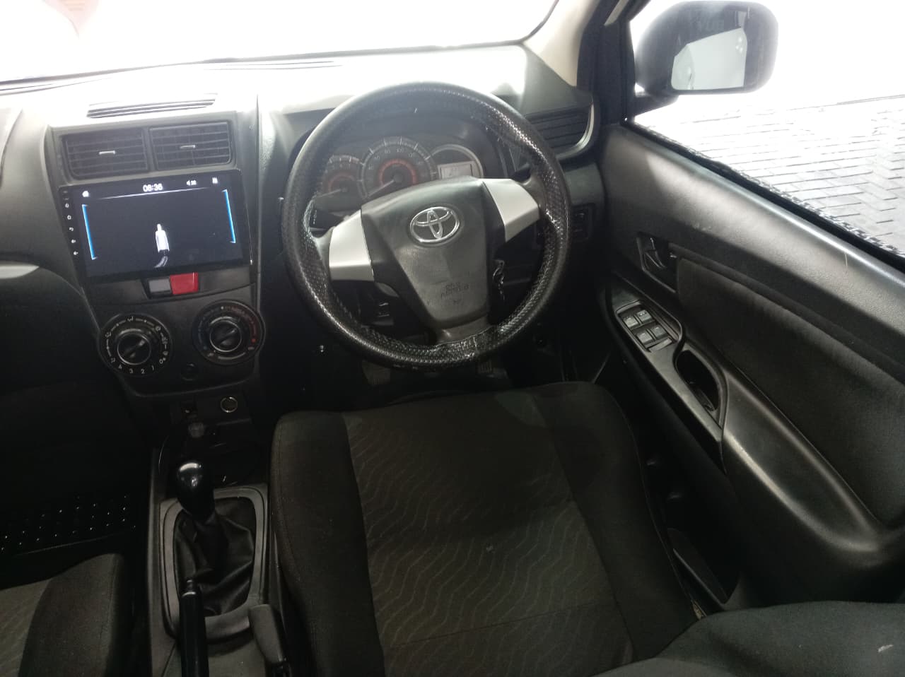 Toyota Avanza 1.5 SX