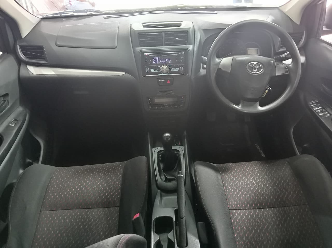 Toyota Avanza 1.5 SX
