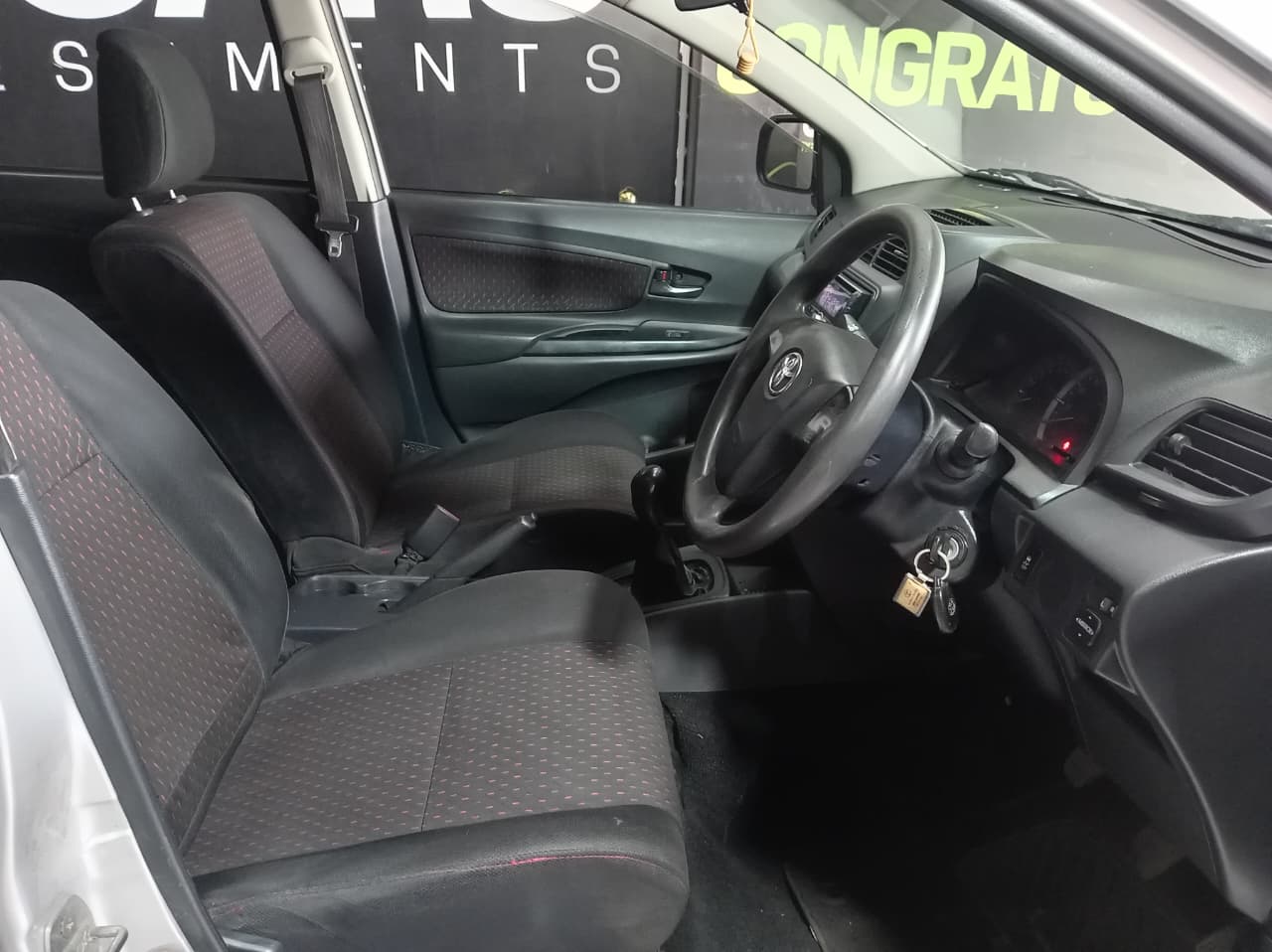 Toyota Avanza 1.5 SX